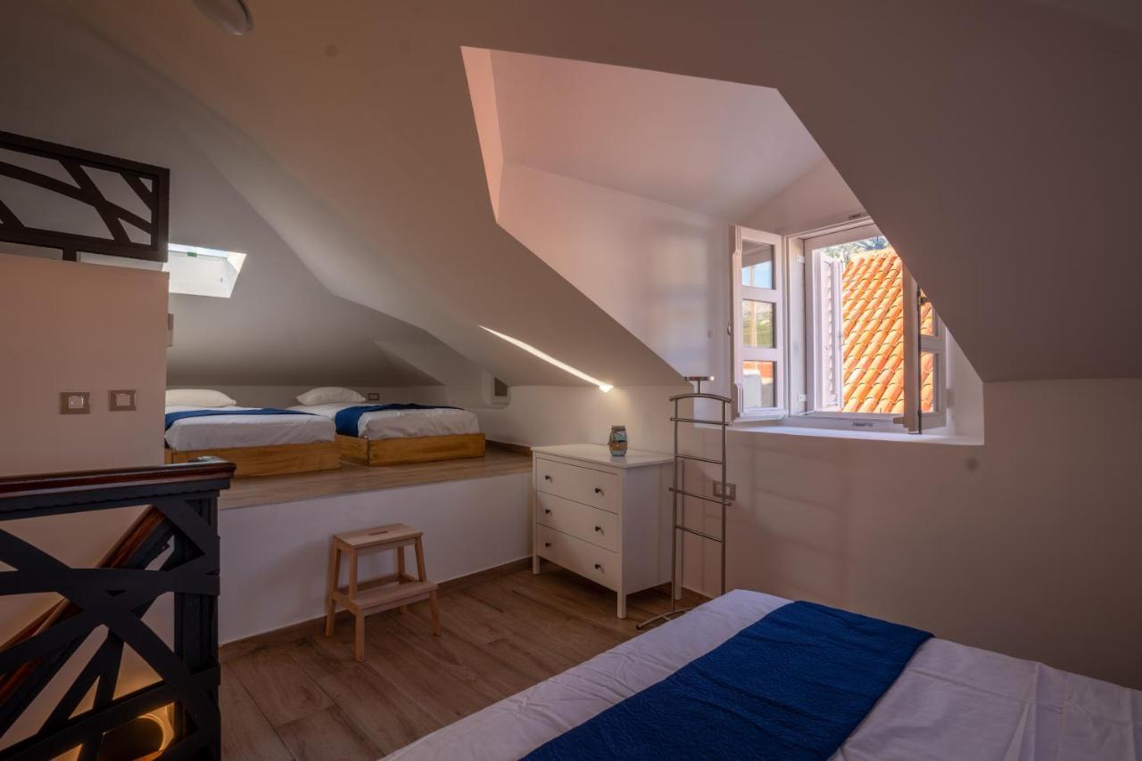 Old Town Makarska Apartments - Central Square ภายนอก รูปภาพ